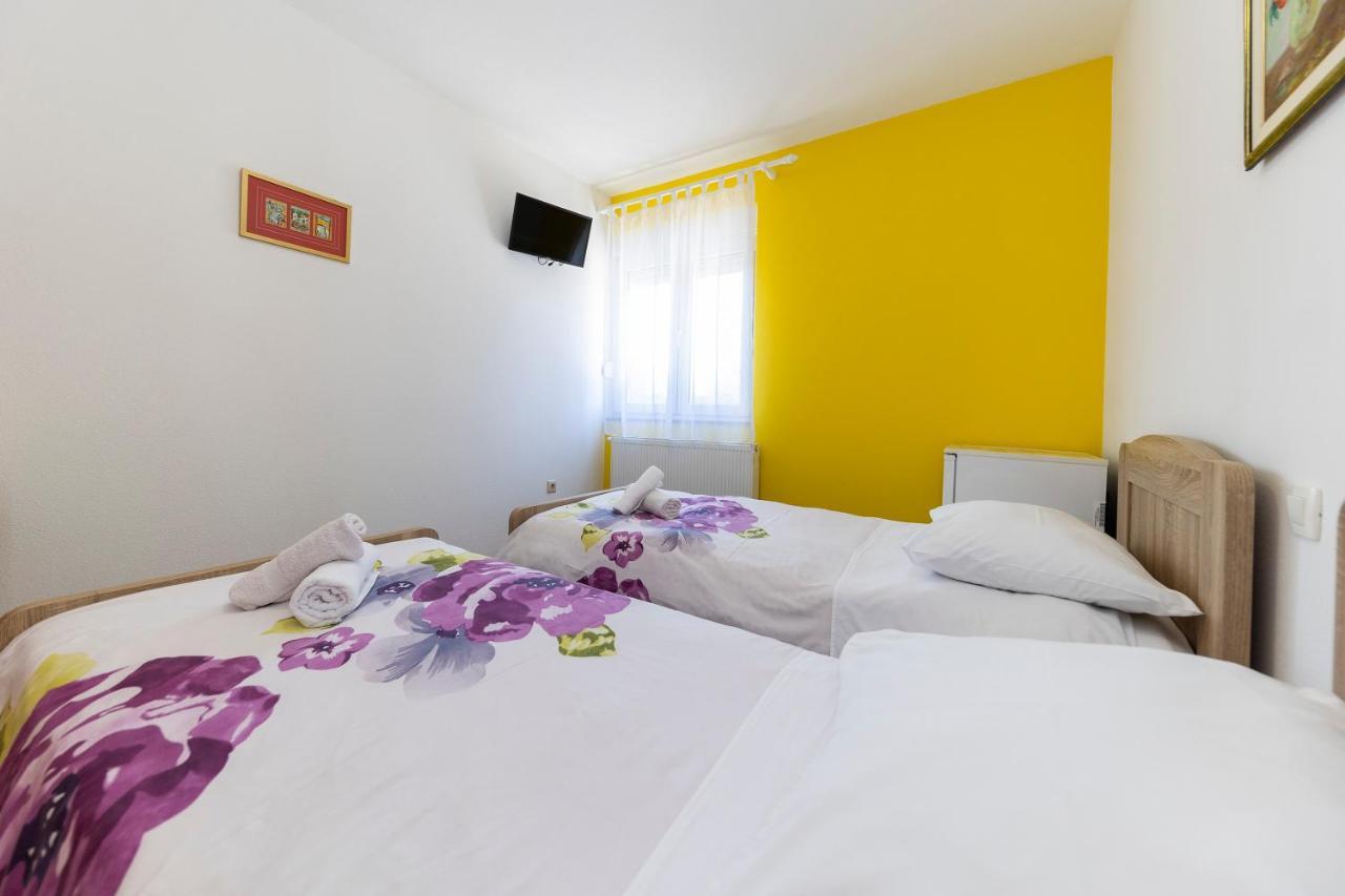 Guesthouse Villa Irena Zadar Ngoại thất bức ảnh