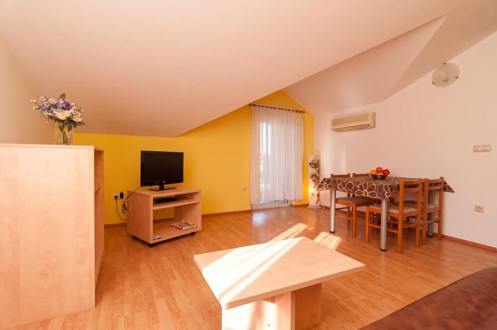 Guesthouse Villa Irena Zadar Ngoại thất bức ảnh